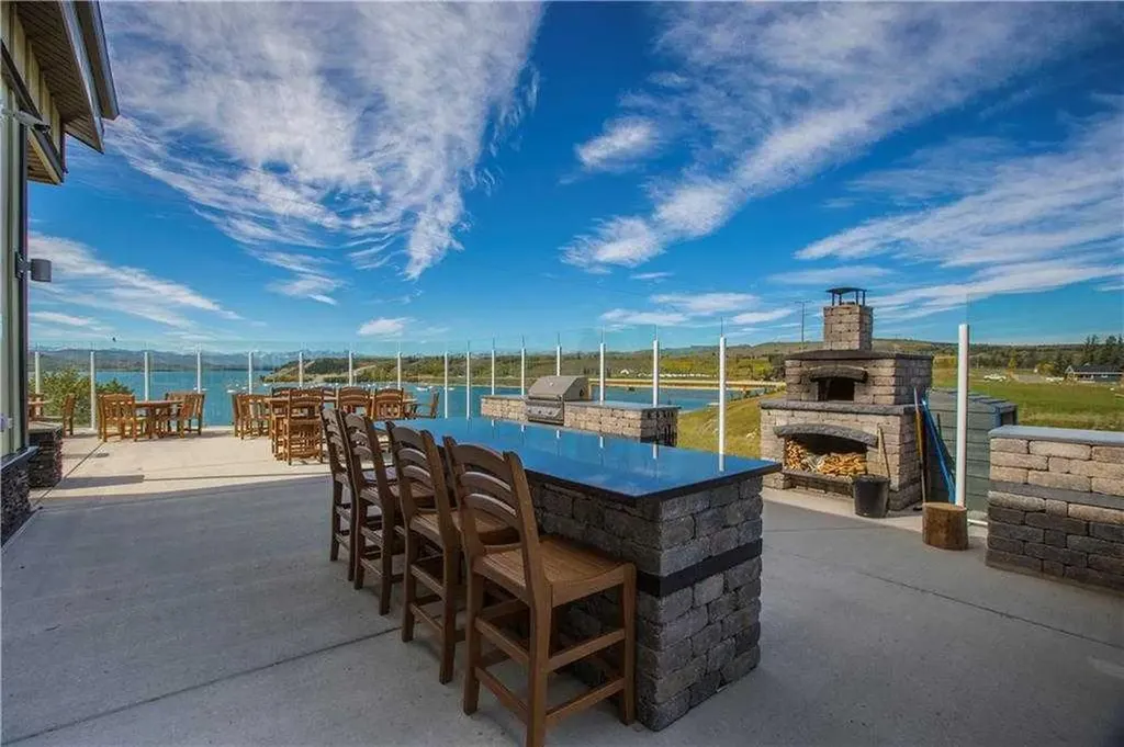 301 Cottageclub Green Rural Rocky View County AB T4C 1B1