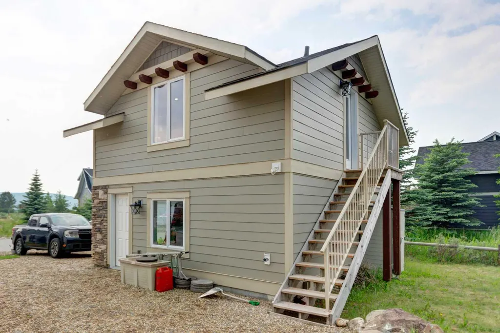 301 Cottageclub Green Rural Rocky View County AB T4C 1B1