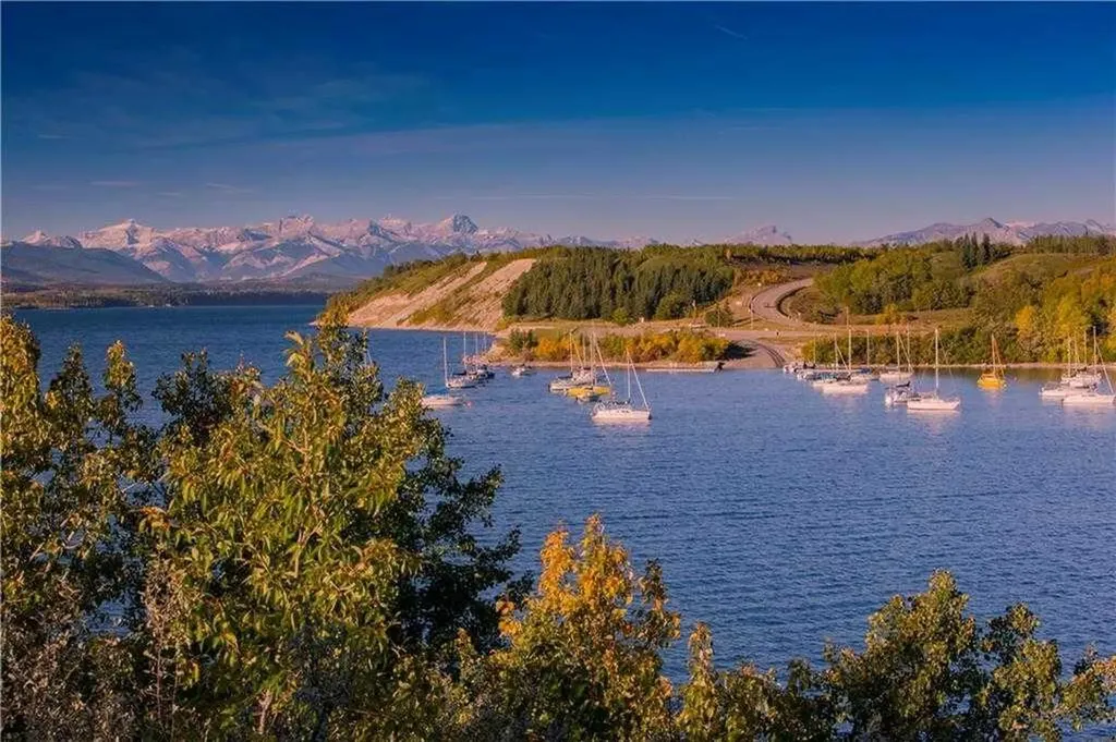 301 Cottageclub Green Rural Rocky View County AB T4C 1B1