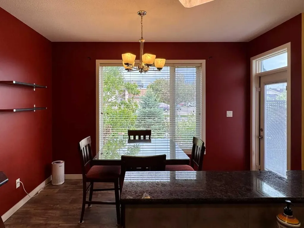 422 Lynx Terrace N Lethbridge AB T1H 6Z6