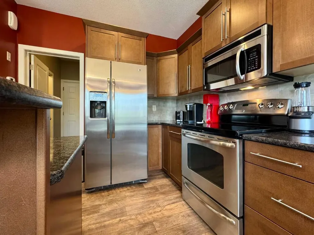 422 Lynx Terrace N Lethbridge AB T1H 6Z6