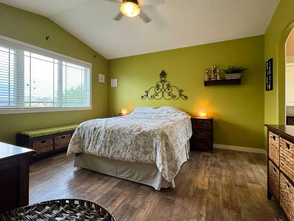422 Lynx Terrace N Lethbridge AB T1H 6Z6