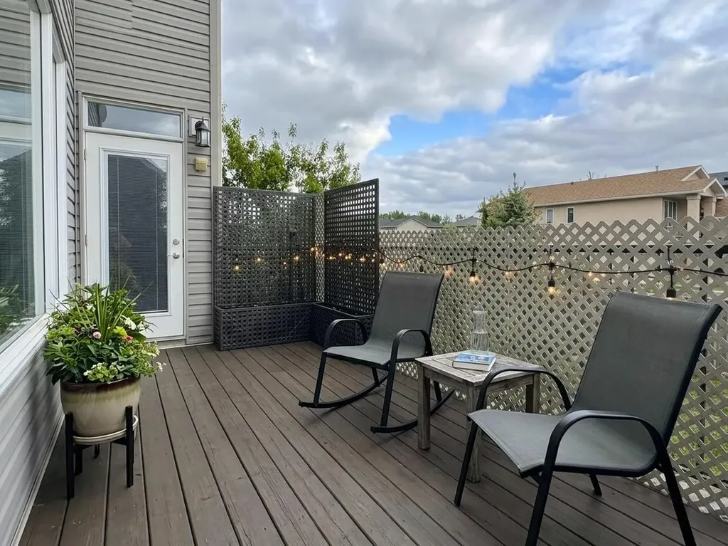 422 Lynx Terrace N Lethbridge AB T1H 6Z6