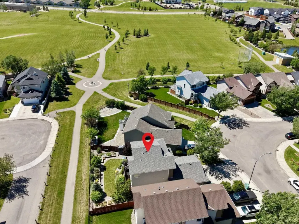422 Lynx Terrace N Lethbridge AB T1H 6Z6