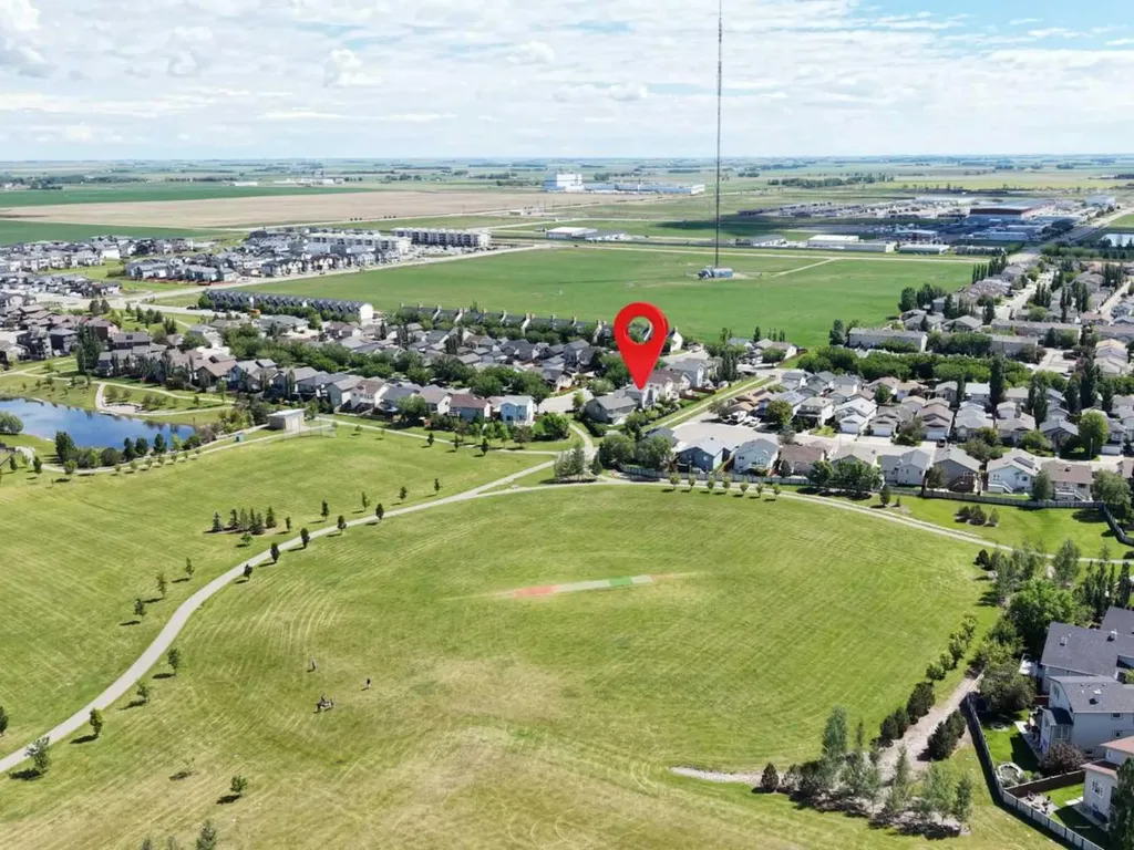 422 Lynx Terrace N Lethbridge AB T1H 6Z6