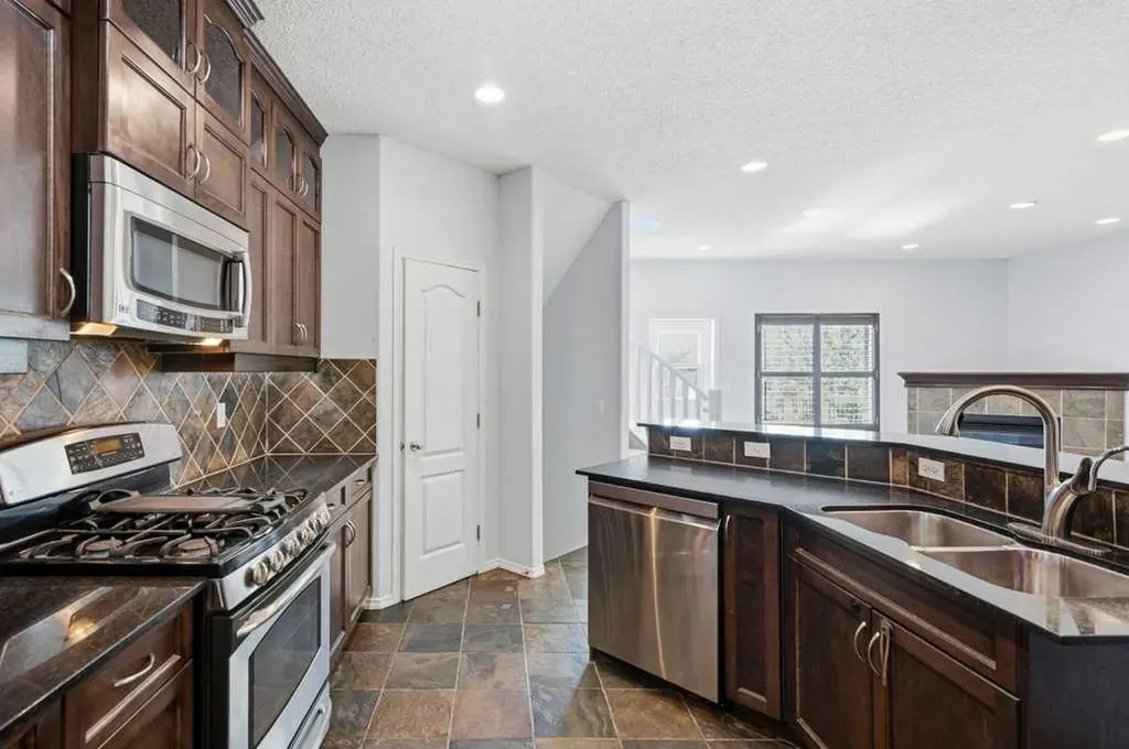 23 Mcintyre Place NW Langdon AB T0J1X2