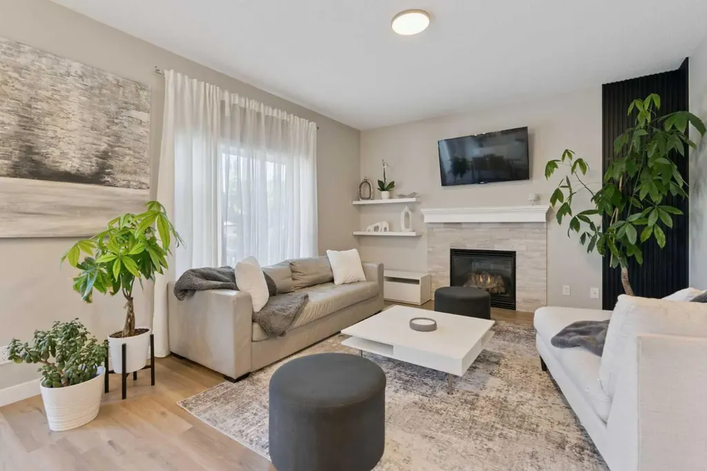 4478 Elgin Avenue SE Calgary AB T2Z 4Z8