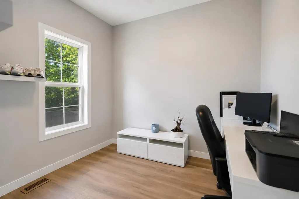 4478 Elgin Avenue SE Calgary AB T2Z 4Z8