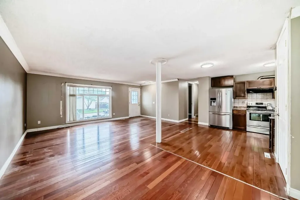 660 Malvern Drive NE Calgary AB T2A 5P5