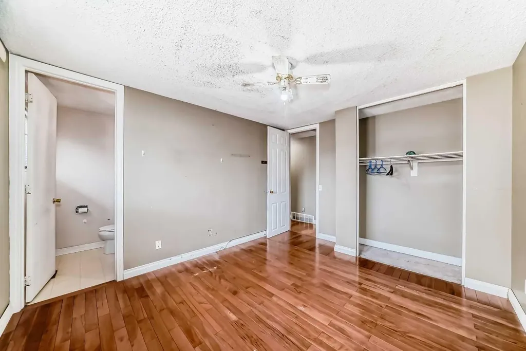 660 Malvern Drive NE Calgary AB T2A 5P5