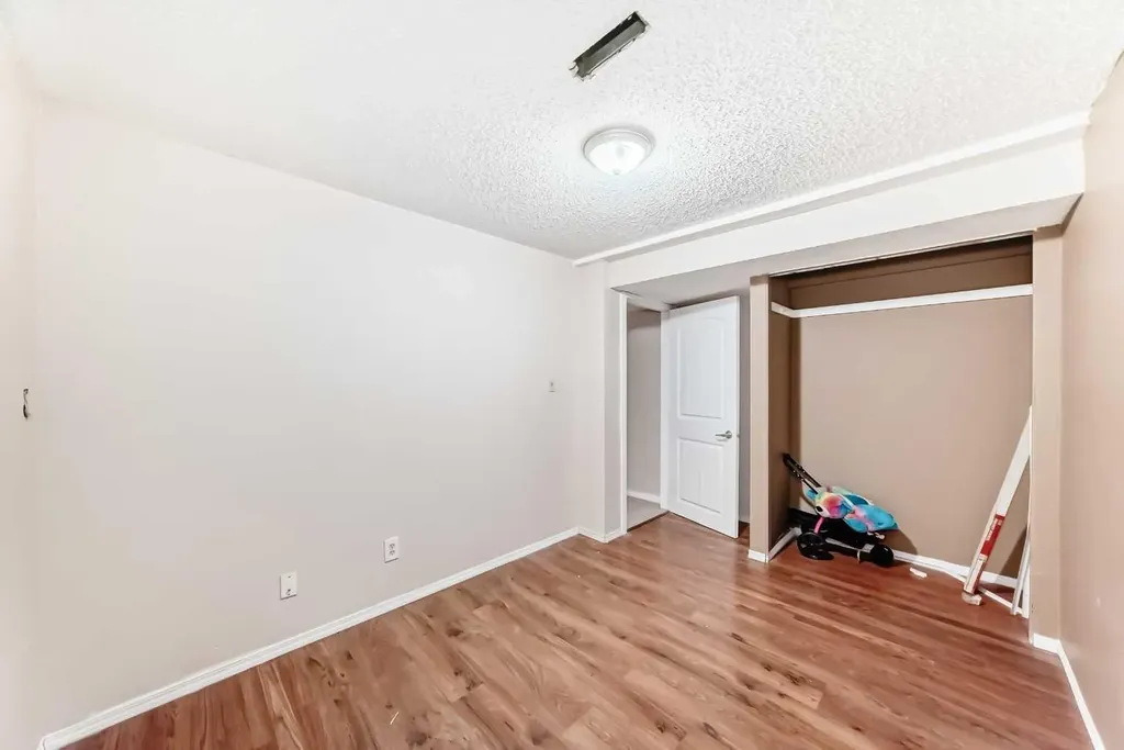 660 Malvern Drive NE Calgary AB T2A 5P5