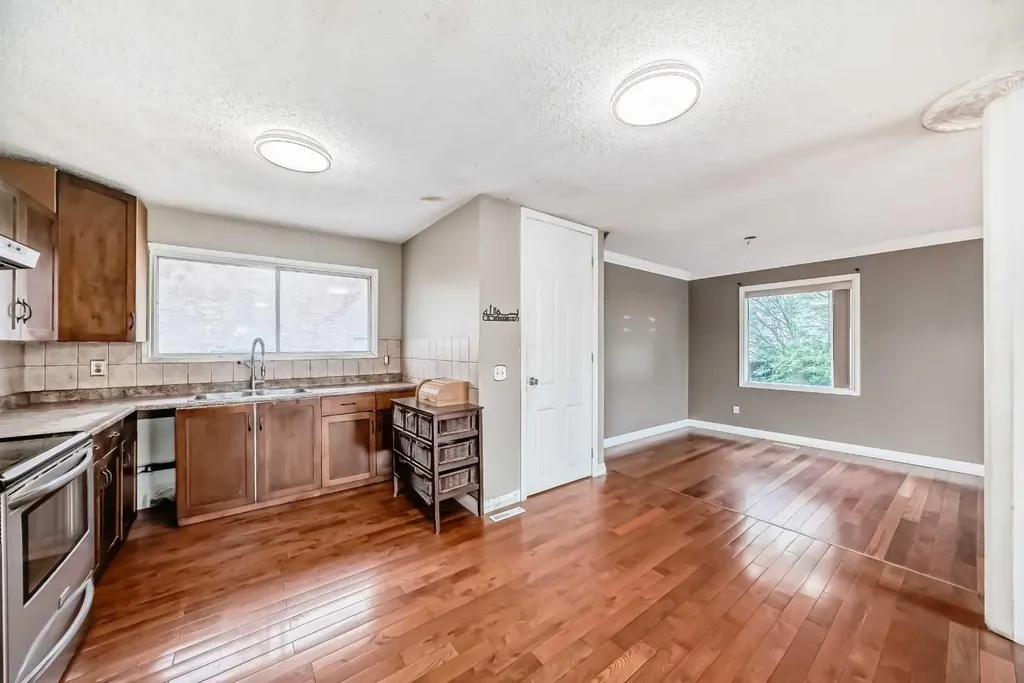 660 Malvern Drive NE Calgary AB T2A 5P5