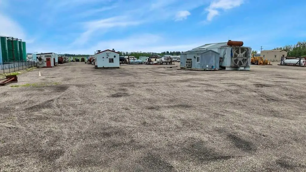 53 Mckenzie Drive Rural Red Deer County AB T4S 2H4