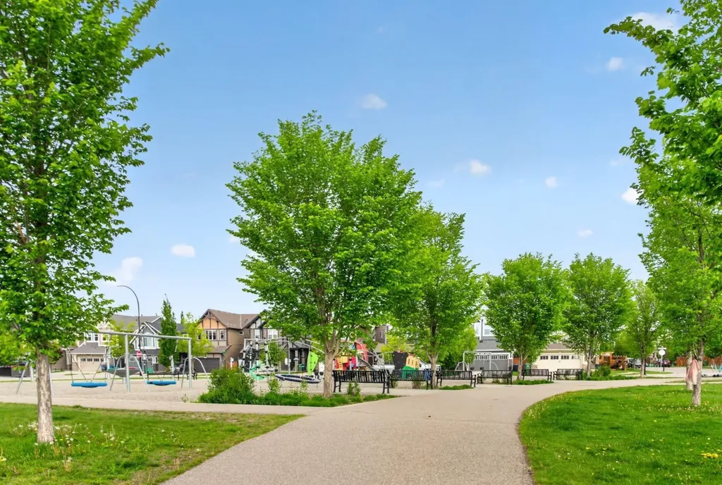 51 Appaloosa Gardens Cochrane AB T4C2M3
