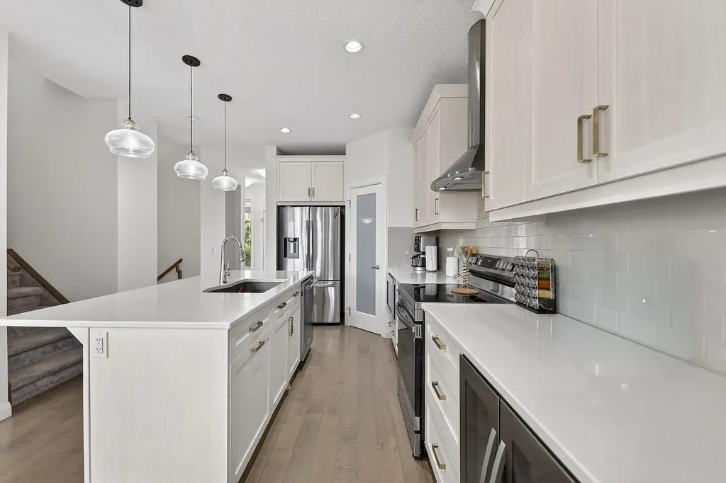 117 Ravenstern Crescent SE Airdrie AB T4A0W4