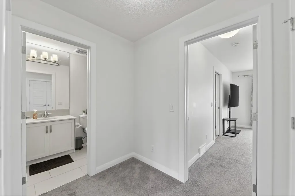 117 Ravenstern Crescent SE Airdrie AB T4A0W4