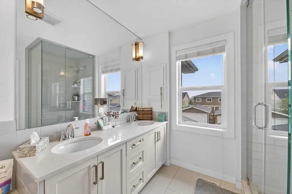 117 Ravenstern Crescent SE Airdrie AB T4A0W4