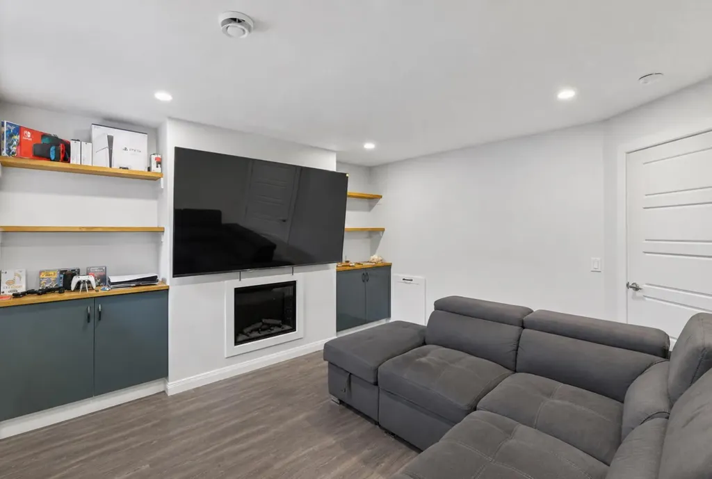 117 Ravenstern Crescent Airdrie AB T4A0W4