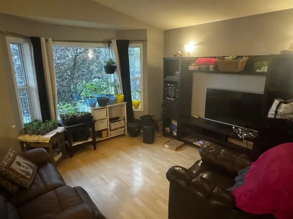 6313 88a Street Grande Prairie AB T8W2V3