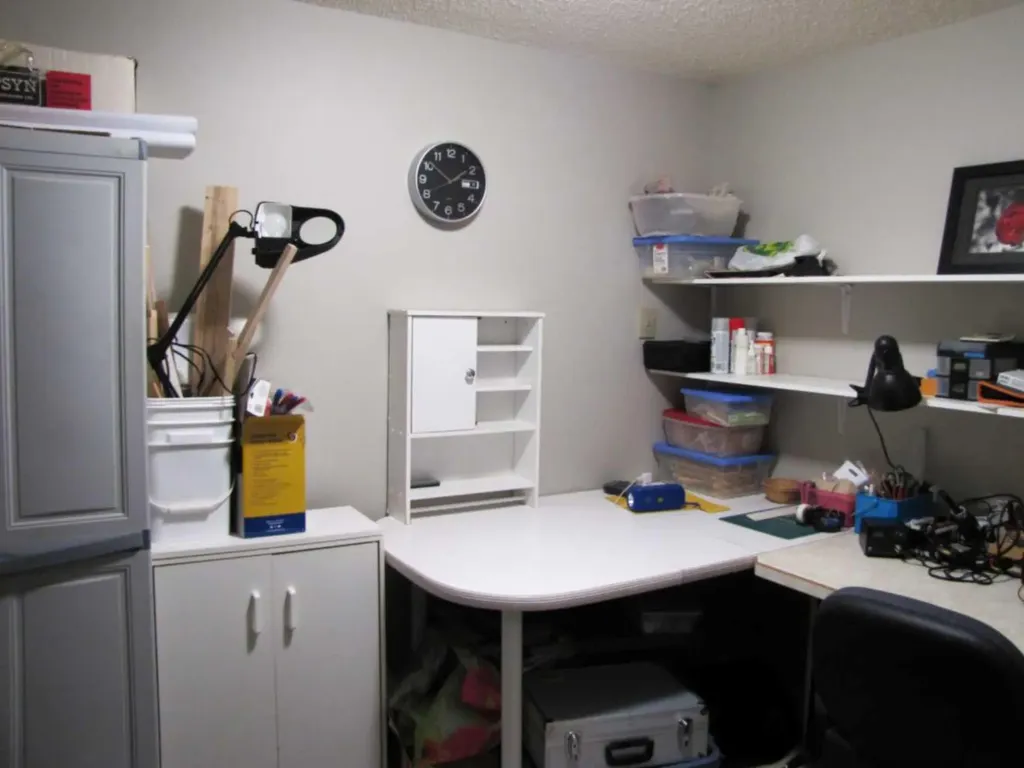 4923 52 Avenue Taber AB T1G 1H6
