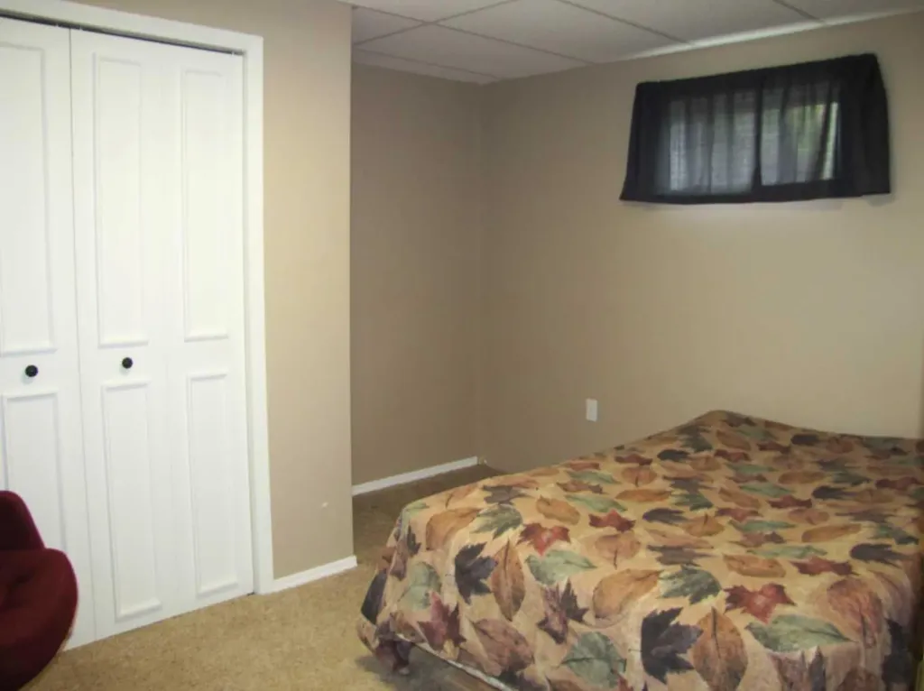 4923 52 Avenue Taber AB T1G 1H6