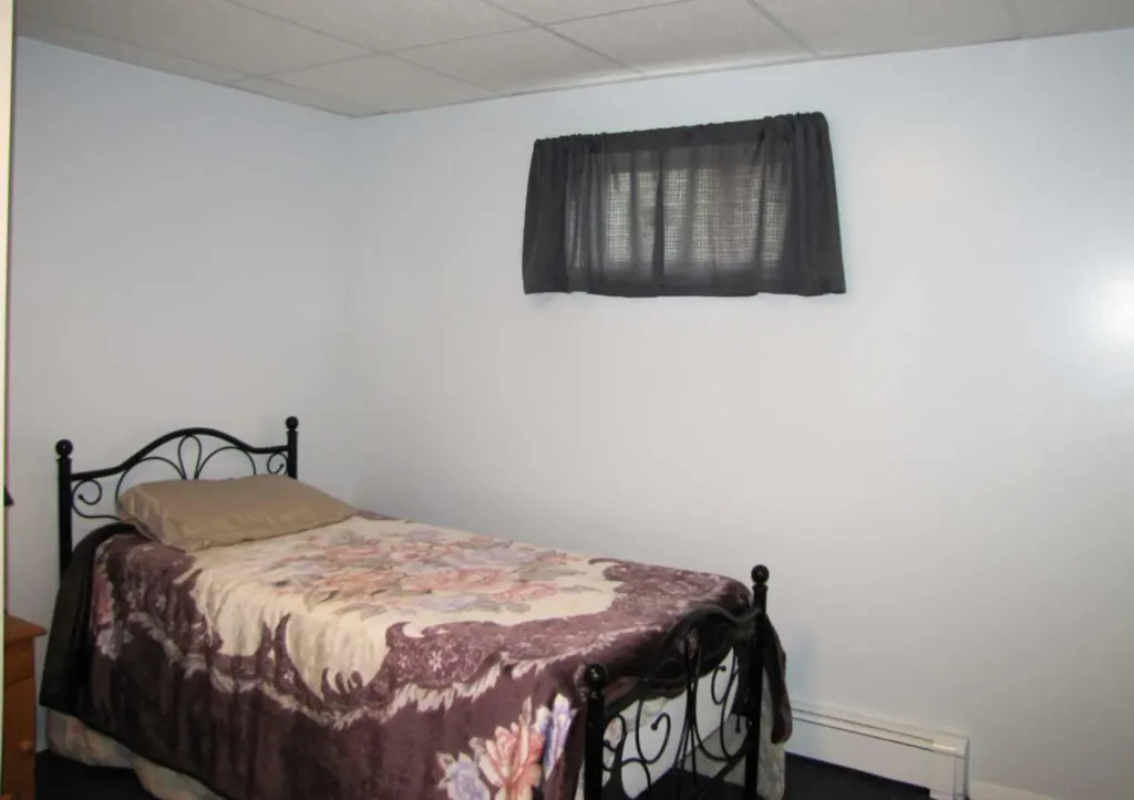 4923 52 Avenue Taber AB T1G 1H6