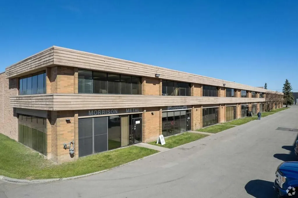 4045 74 Avenue SE Calgary AB T2C 2H9