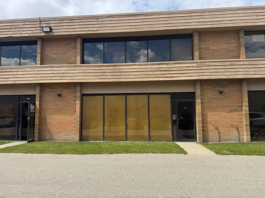 4045 74 Avenue SE Calgary AB T2C 2H9