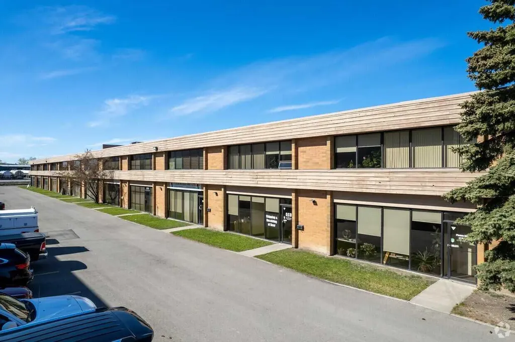 4045 74 Avenue SE Calgary AB T2C 2H9