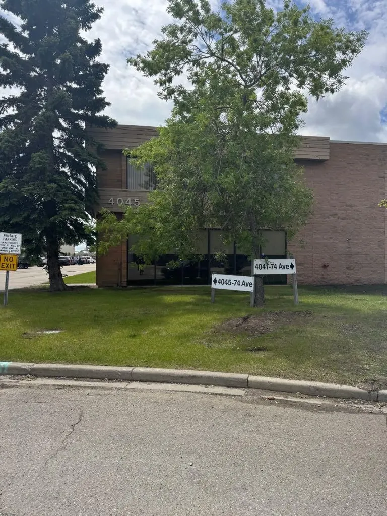 4045 74 Avenue SE Calgary AB T2C 2H9