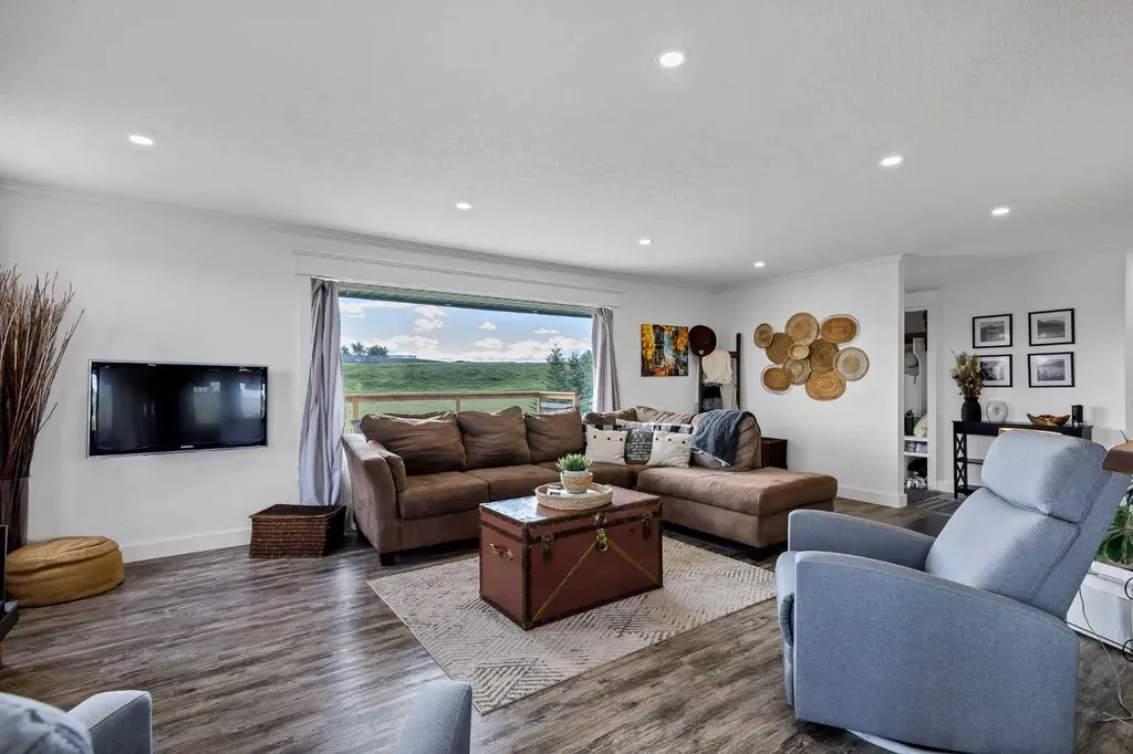 64064 610 Avenue W Rural Foothills County AB T1V 1N2