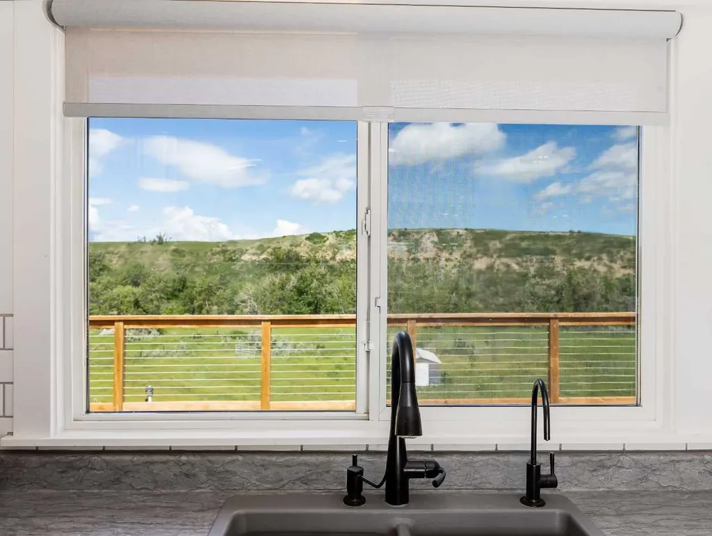 64064 610 Avenue W Rural Foothills County AB T1V 1N2