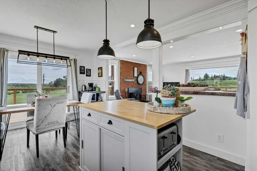 64064 610 Avenue W Rural Foothills County AB T1V 1N2