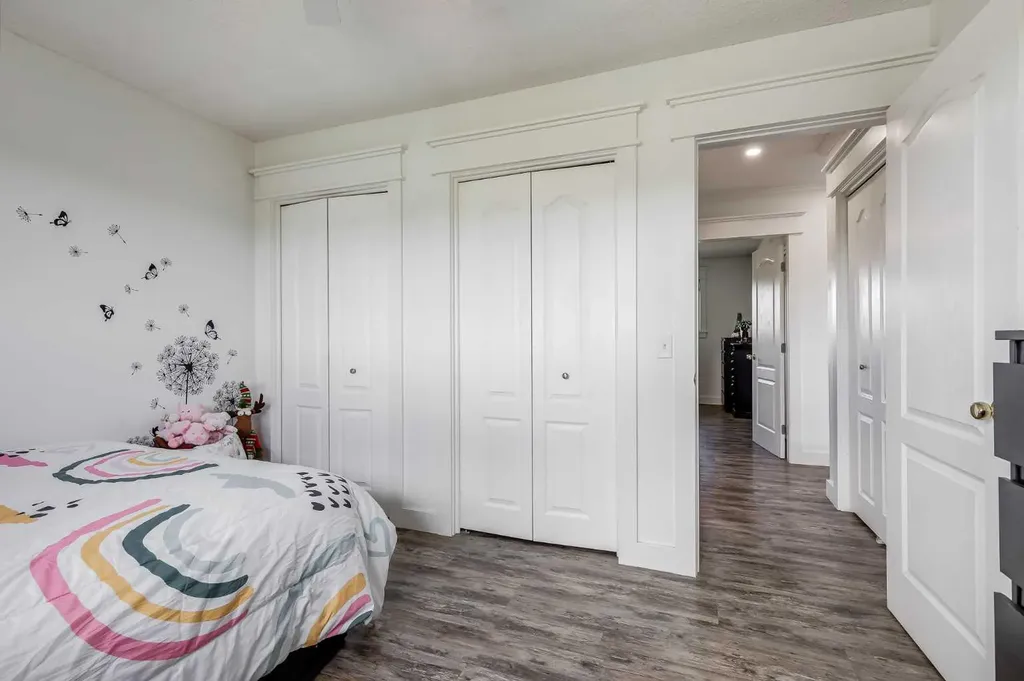 64064 610 Avenue W Rural Foothills County AB T1V 1N2