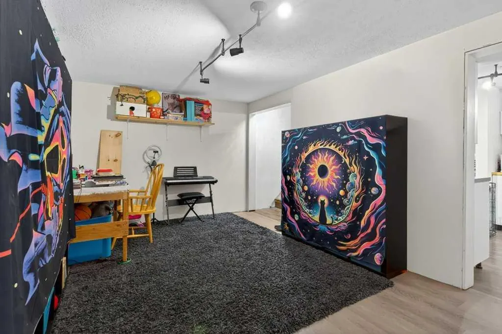 1308 Pensacola Way SE Calgary AB T2A2H2