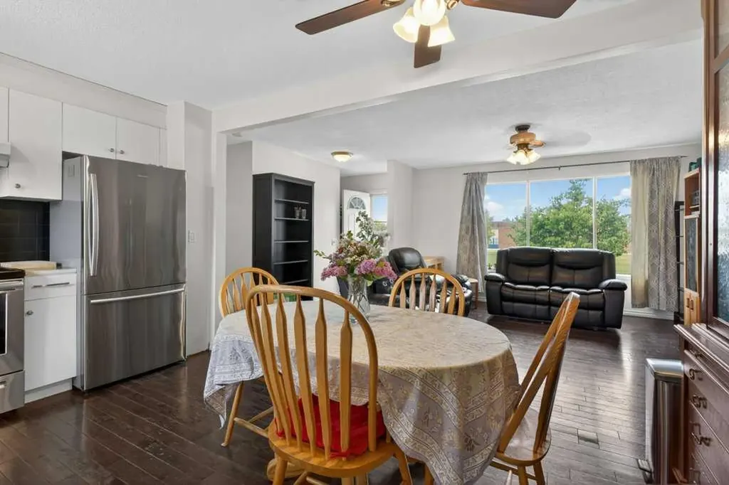 1308 Pensacola Way SE Calgary AB T2A2H2
