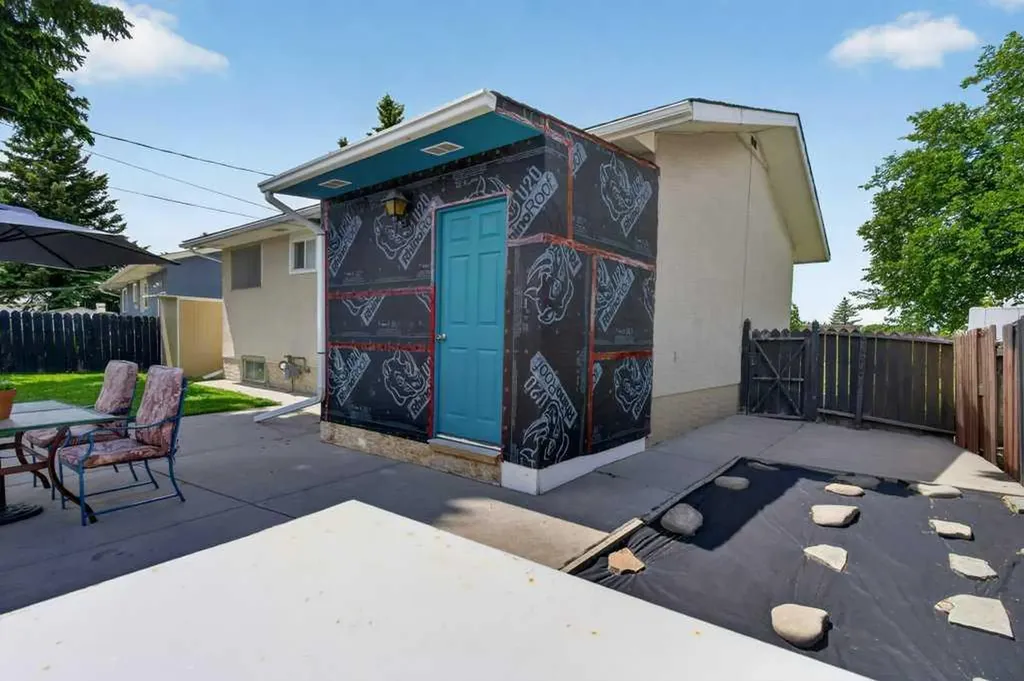 1308 Pensacola Way SE Calgary AB T2A2H2