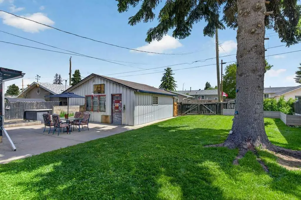 1308 Pensacola Way SE Calgary AB T2A2H2