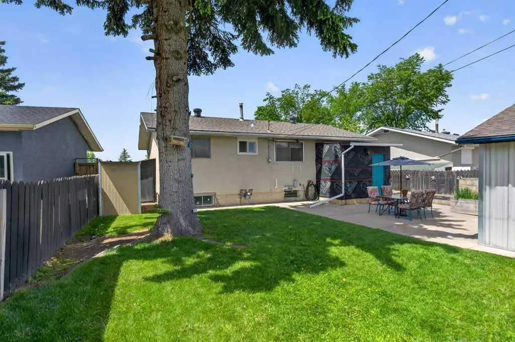 1308 Pensacola Way SE Calgary AB T2A2H2