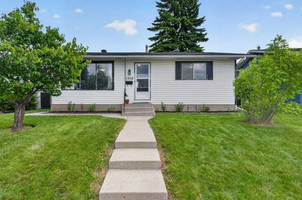 1308 Pensacola Way SE Calgary AB T2A2H2