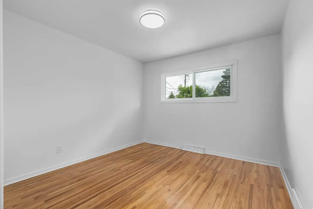 132 Haysboro Crescent SW Calgary AB T2V 3G3