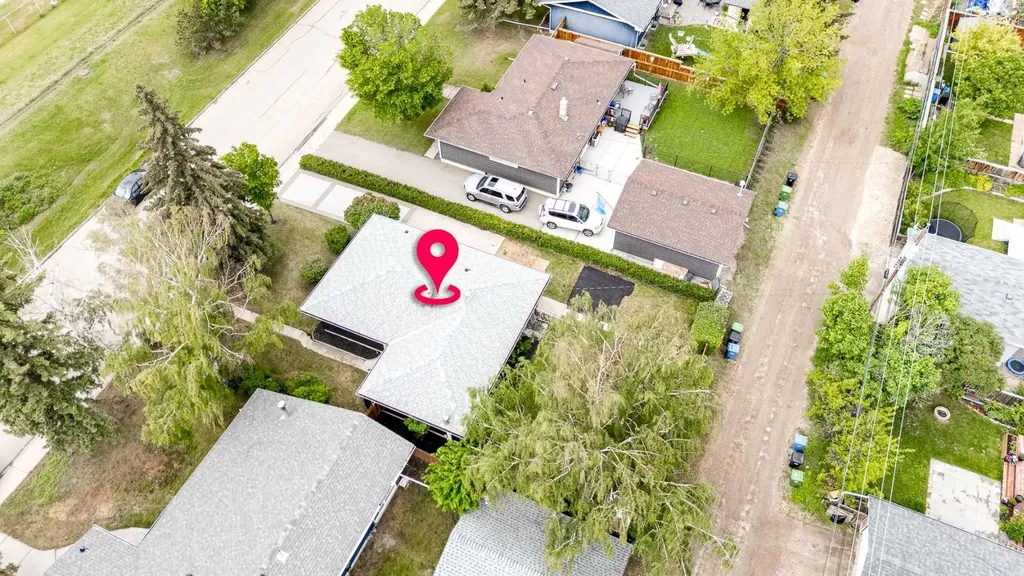 132 Haysboro Crescent SW Calgary AB T2V 3G3