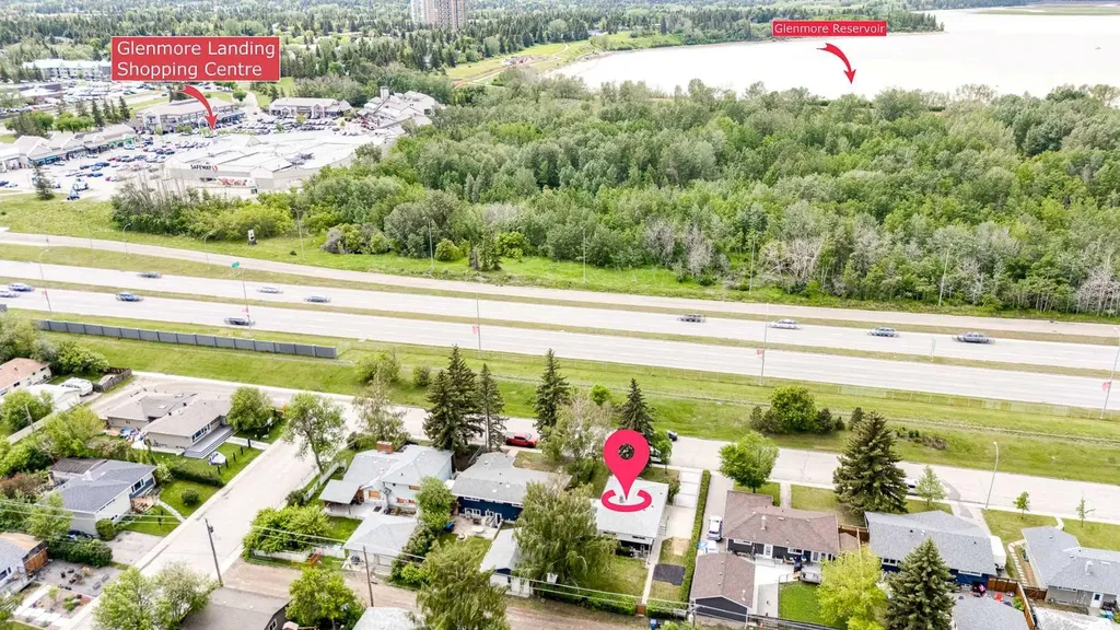 132 Haysboro Crescent SW Calgary AB T2V 3G3