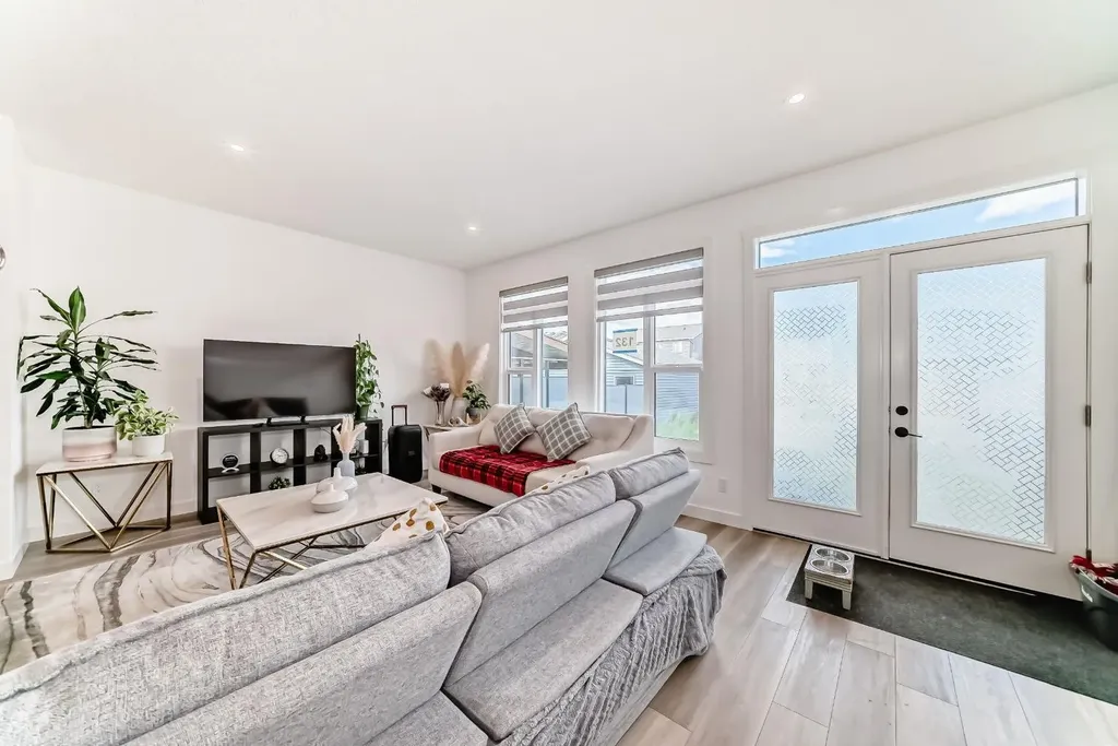 132 Setonstone Gardens SE Calgary AB T3M3V6