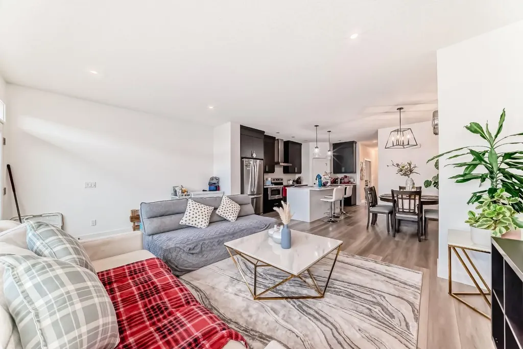 132 Setonstone Gardens SE Calgary AB T3M3V6