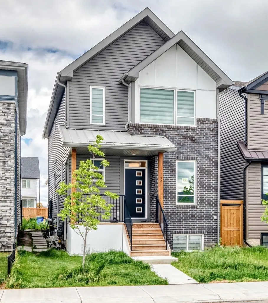 132 Setonstone Gardens SE Calgary AB T3M3V6