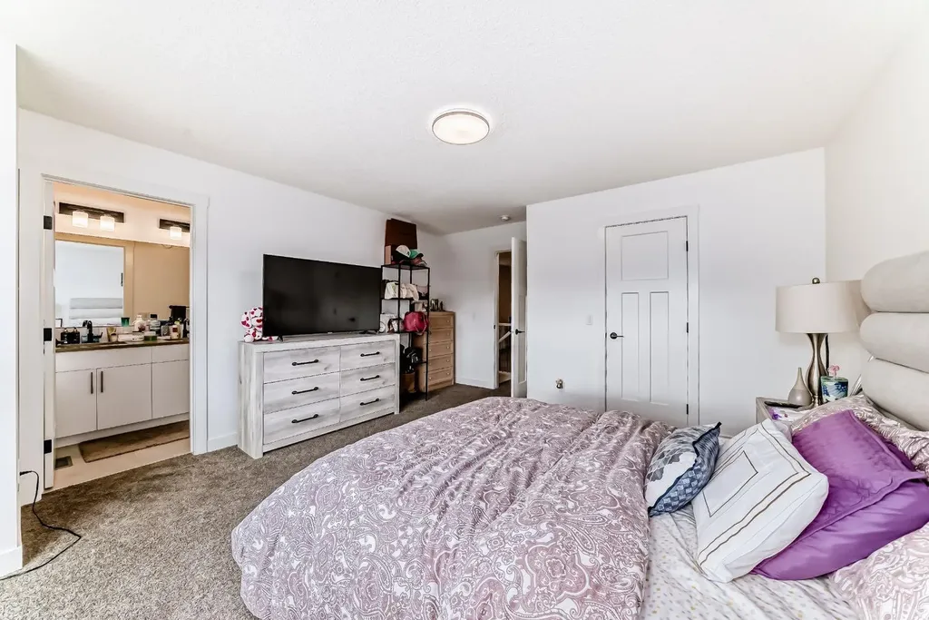 132 Setonstone Gardens SE Calgary AB T3M3V6