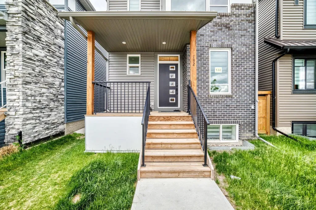132 Setonstone Gardens SE Calgary AB T3M3V6