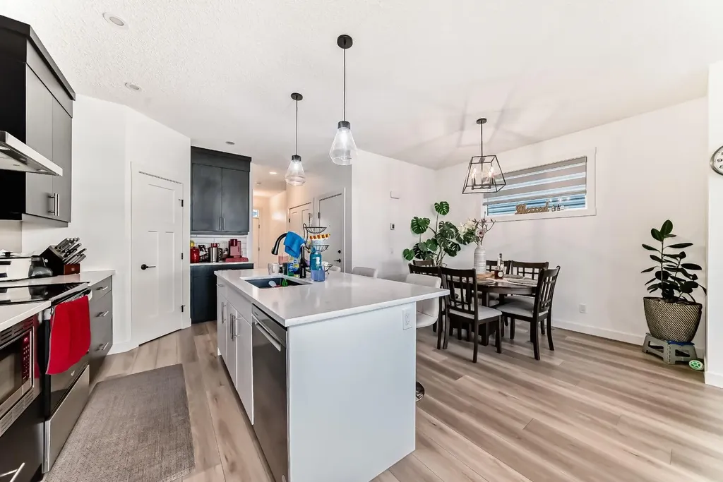 132 Setonstone Gardens SE Calgary AB T3M3V6