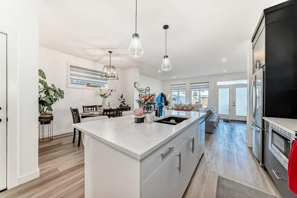 132 Setonstone Gardens SE Calgary AB T3M3V6